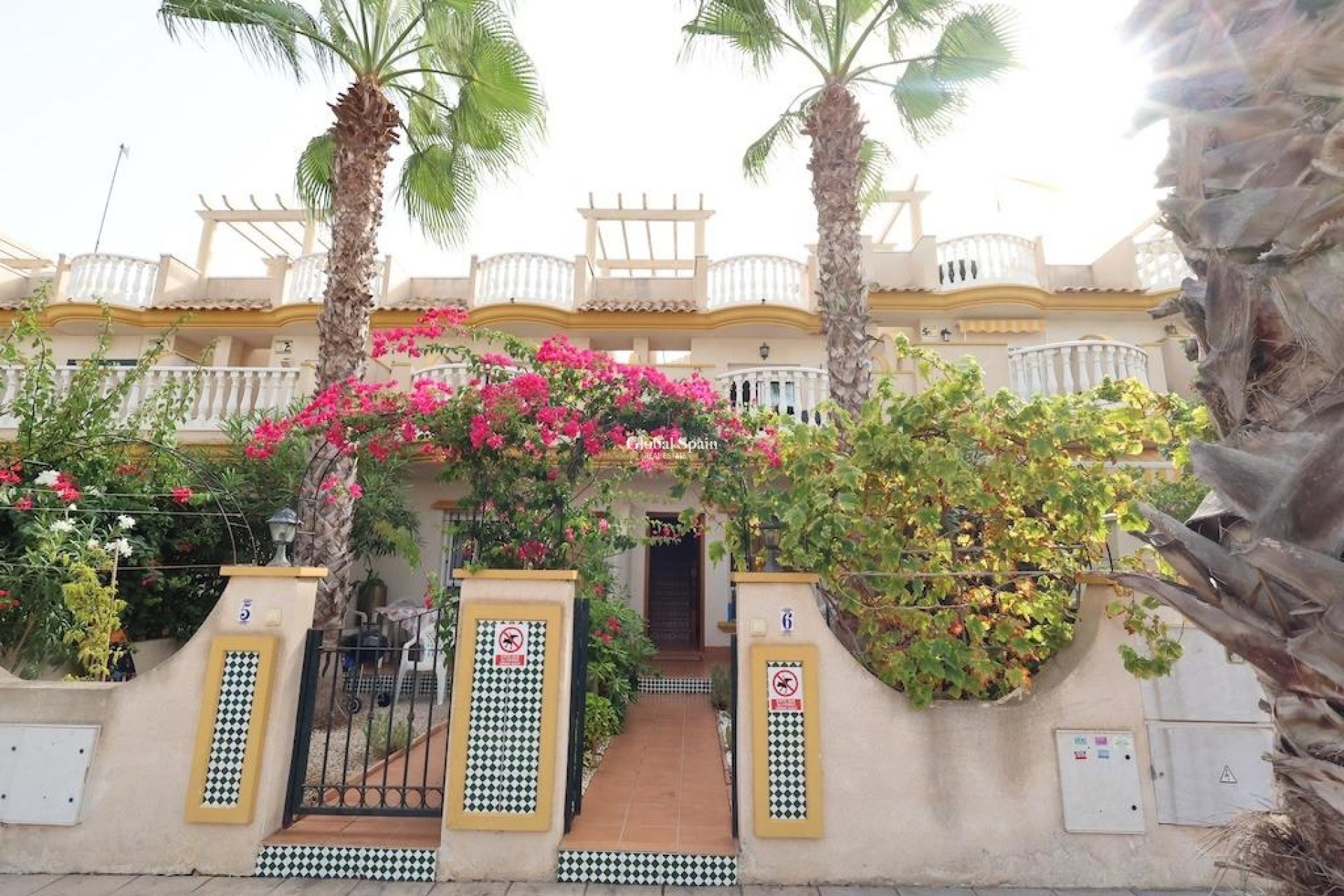 Wederverkoop - Villa -
ORIHUELA COSTA - CABO ROIG