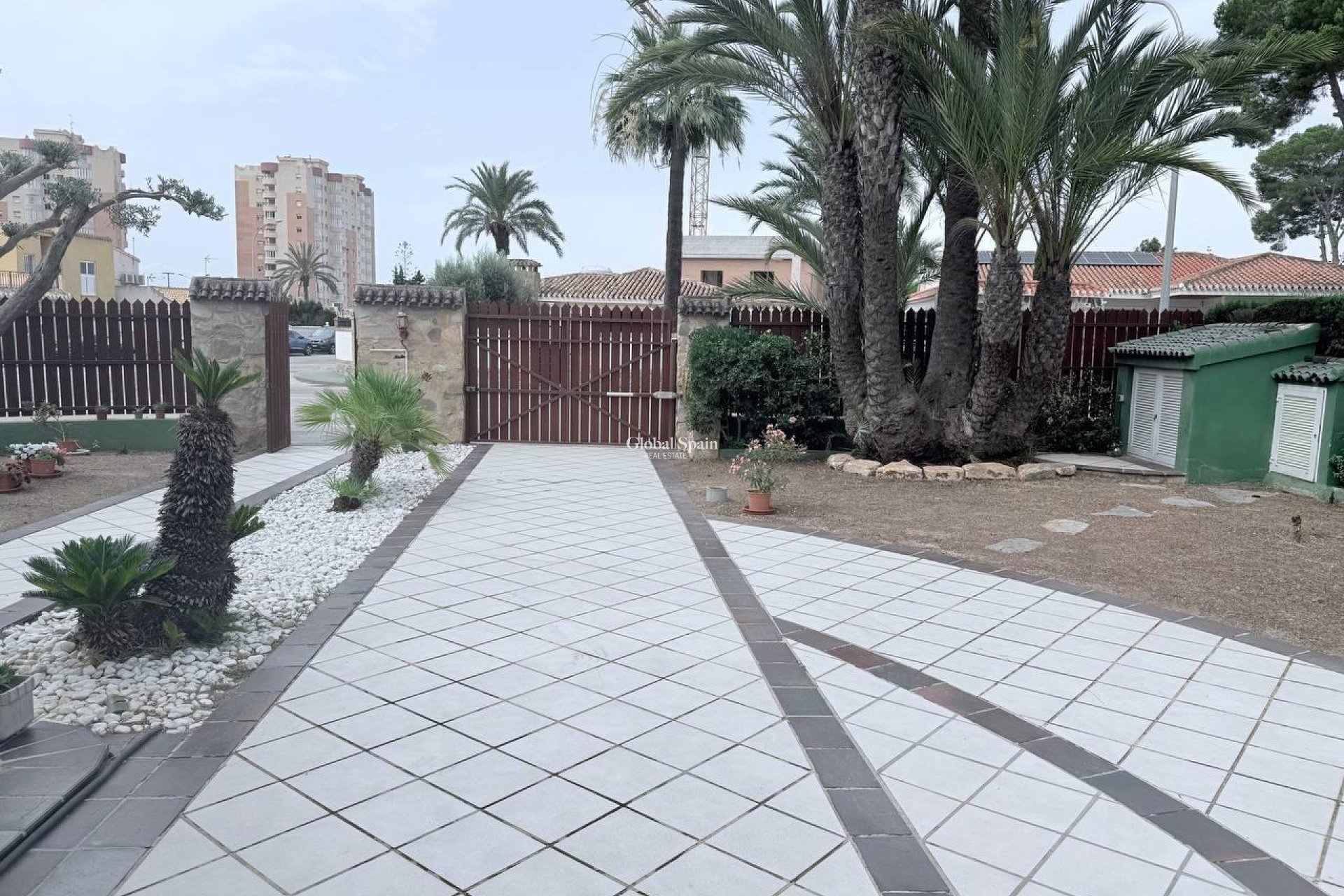 Wederverkoop - VILLA -
ORIHUELA COSTA - CAMPOAMOR