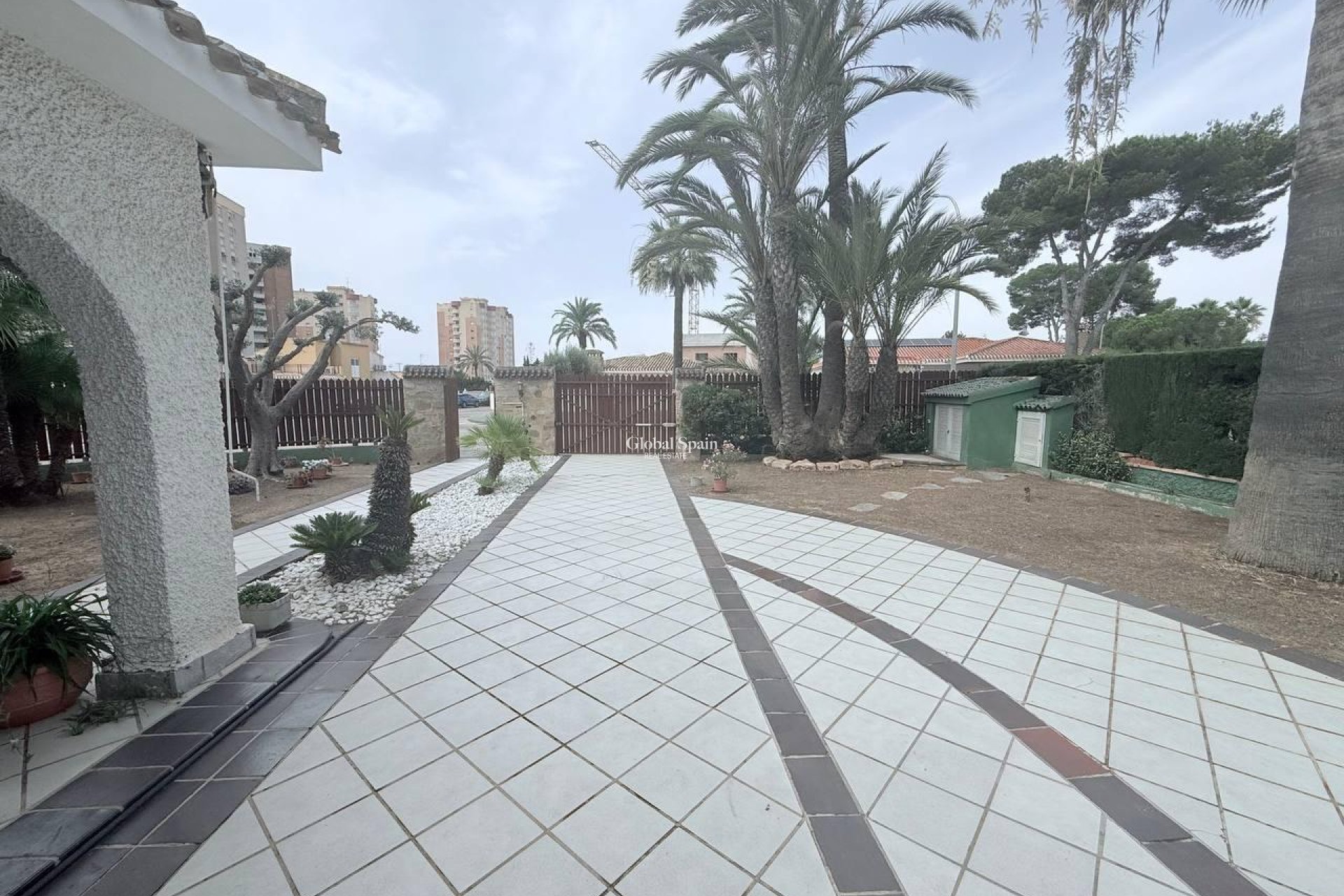 Wederverkoop - VILLA -
ORIHUELA COSTA - CAMPOAMOR