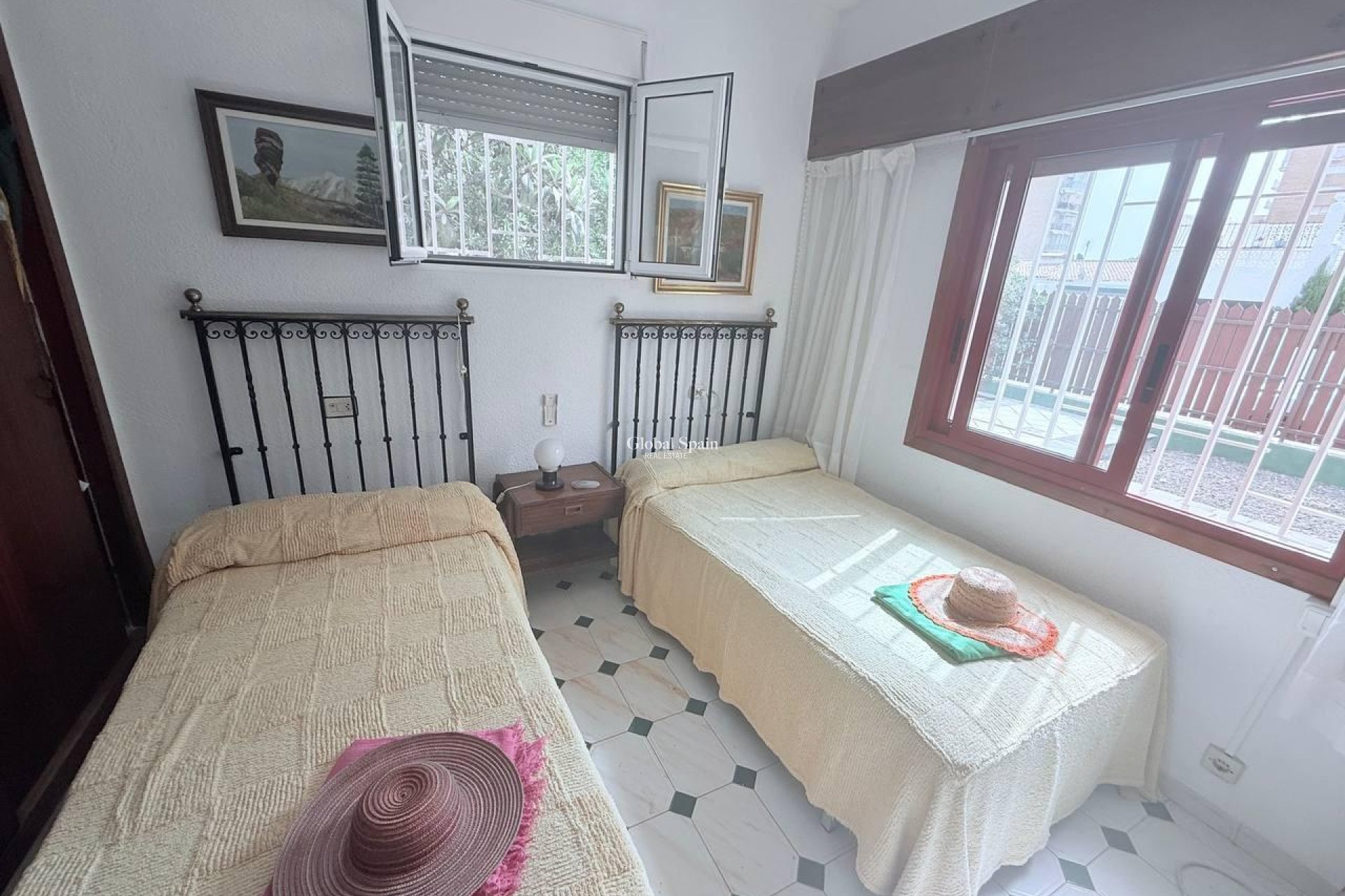 Wederverkoop - VILLA -
ORIHUELA COSTA - CAMPOAMOR