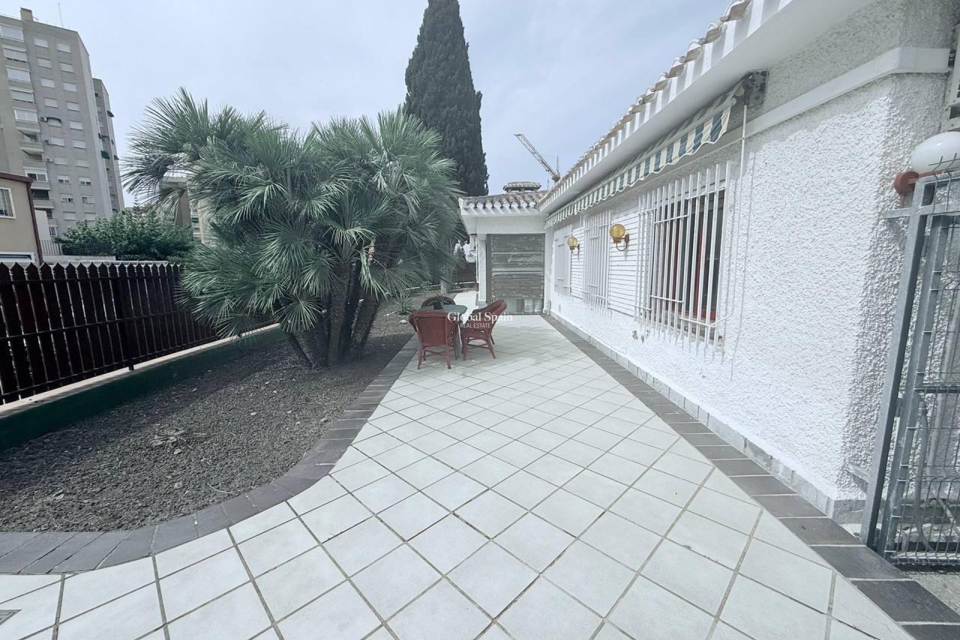 Wederverkoop - VILLA -
ORIHUELA COSTA - CAMPOAMOR