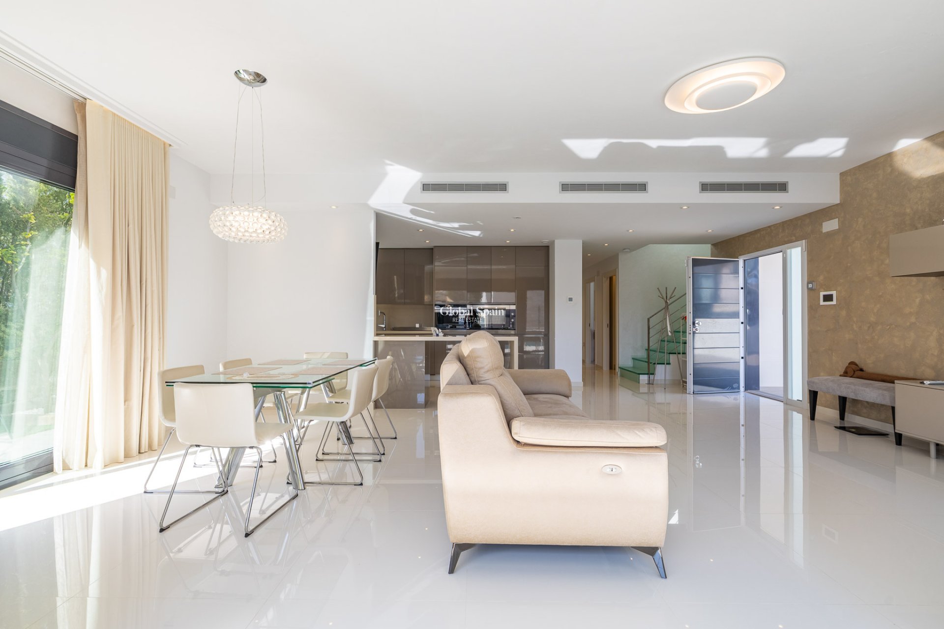 Wederverkoop - Villa -
ORIHUELA COSTA - CAMPOAMOR