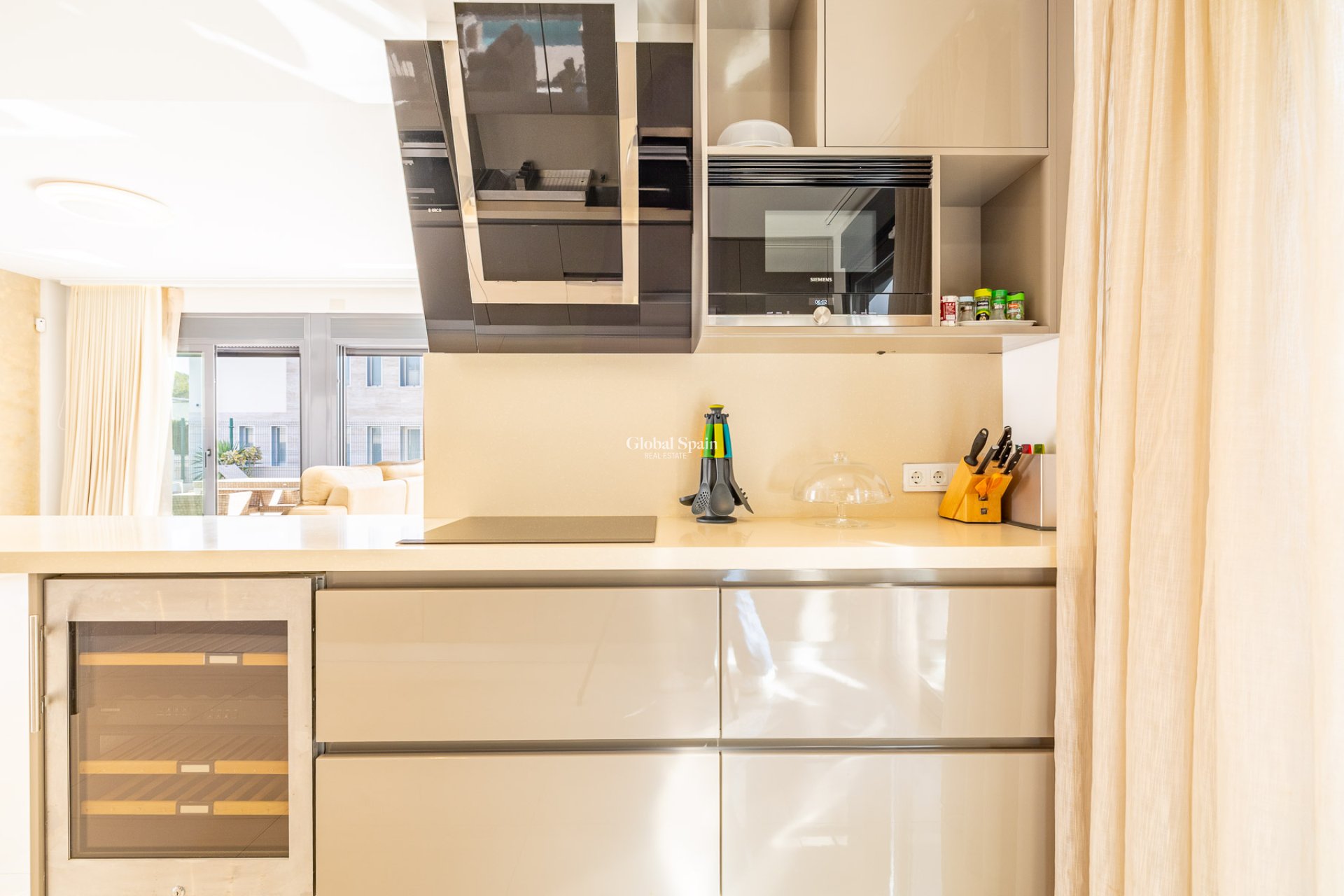 Wederverkoop - Villa -
ORIHUELA COSTA - CAMPOAMOR