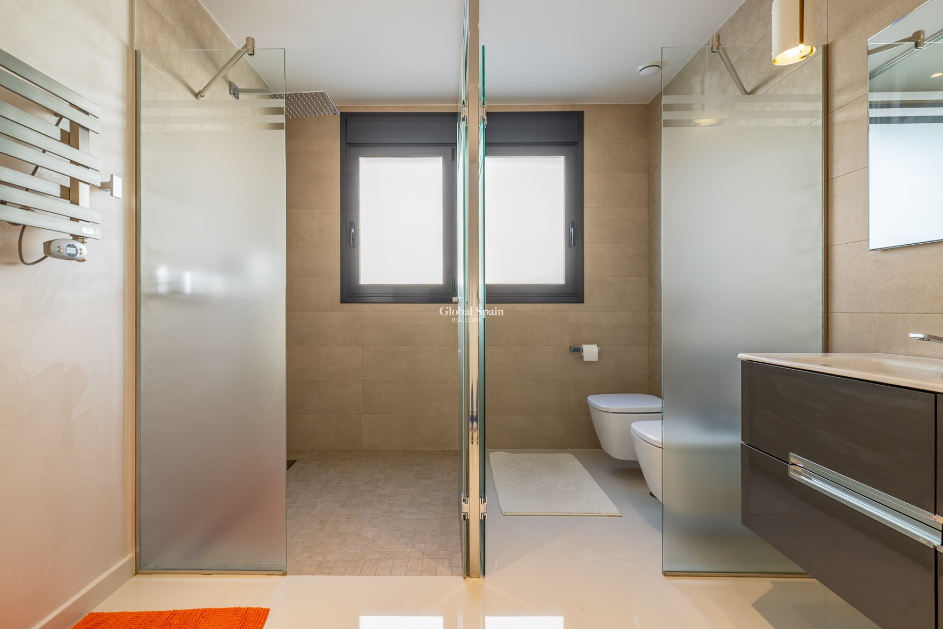 Wederverkoop - Villa -
ORIHUELA COSTA - CAMPOAMOR