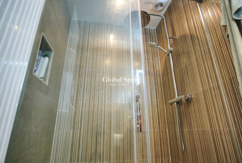 Wederverkoop - VILLA -
ORIHUELA COSTA - Costa Blanca South