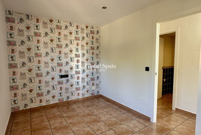 Wederverkoop - VILLA -
ORIHUELA COSTA - Costa Blanca