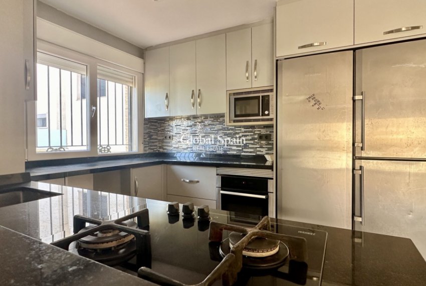 Wederverkoop - VILLA -
ORIHUELA COSTA - Costa Blanca