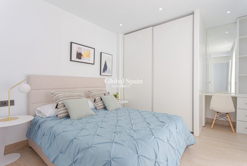 Wederverkoop - VILLA -
ORIHUELA COSTA - Costa Blanca