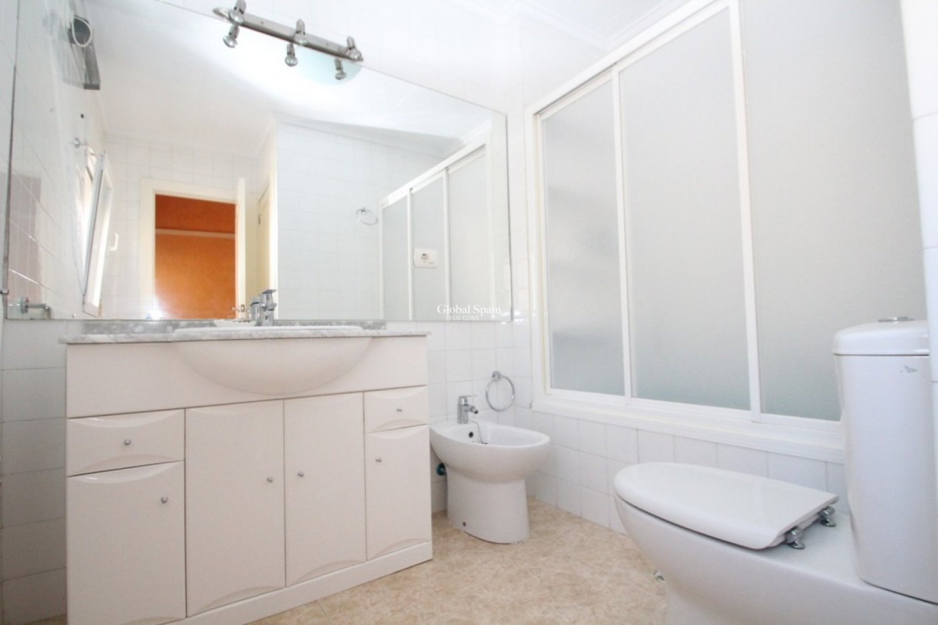 Wederverkoop - VILLA -
ORIHUELA COSTA - Costa Blanca