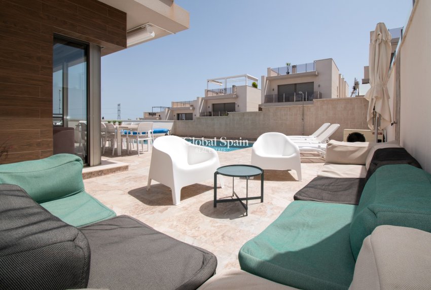 Wederverkoop - VILLA -
ORIHUELA COSTA - Costa Blanca