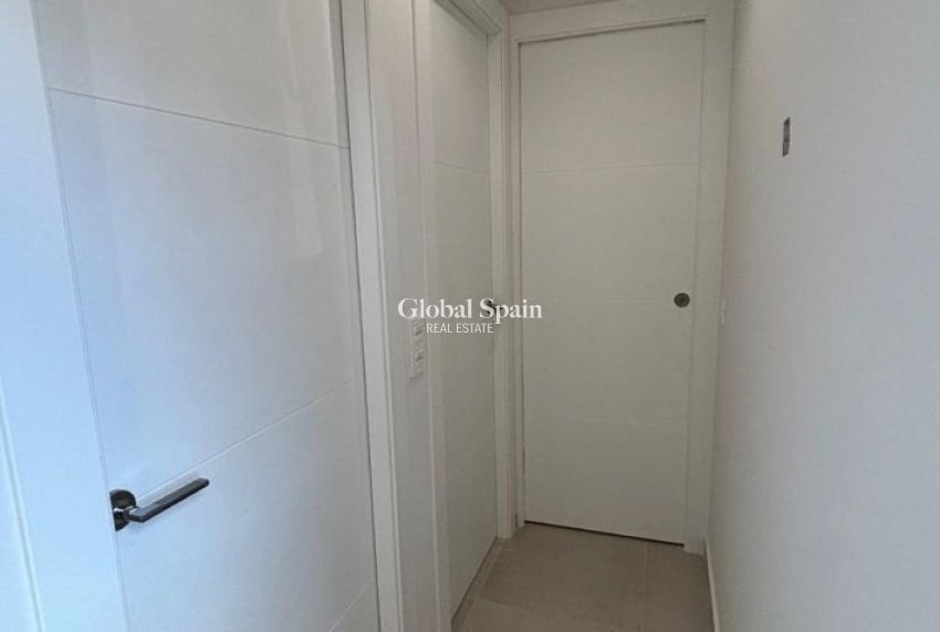 Wederverkoop - VILLA -
ORIHUELA COSTA - Costa Blanca