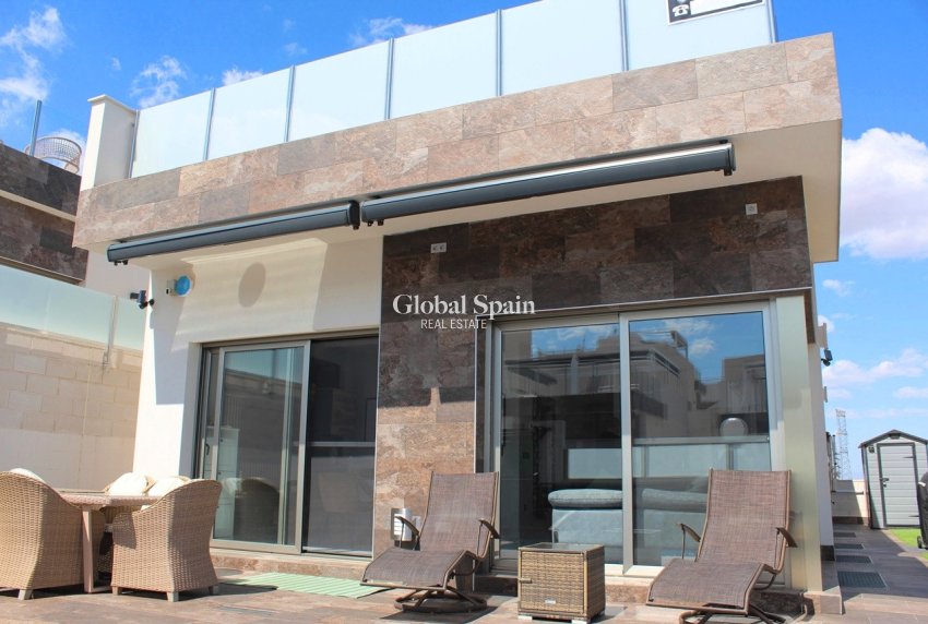 Wederverkoop - VILLA -
ORIHUELA COSTA - Costa Blanca