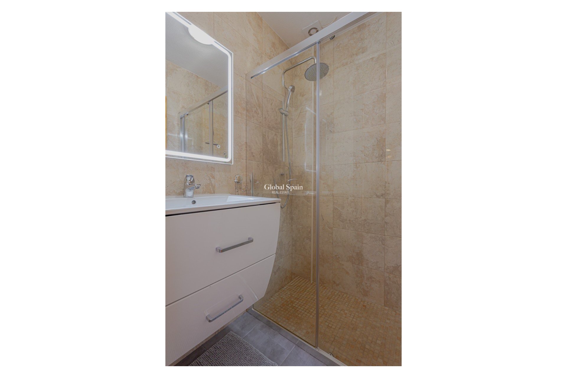 Wederverkoop - VILLA -
ORIHUELA COSTA - Costa Blanca