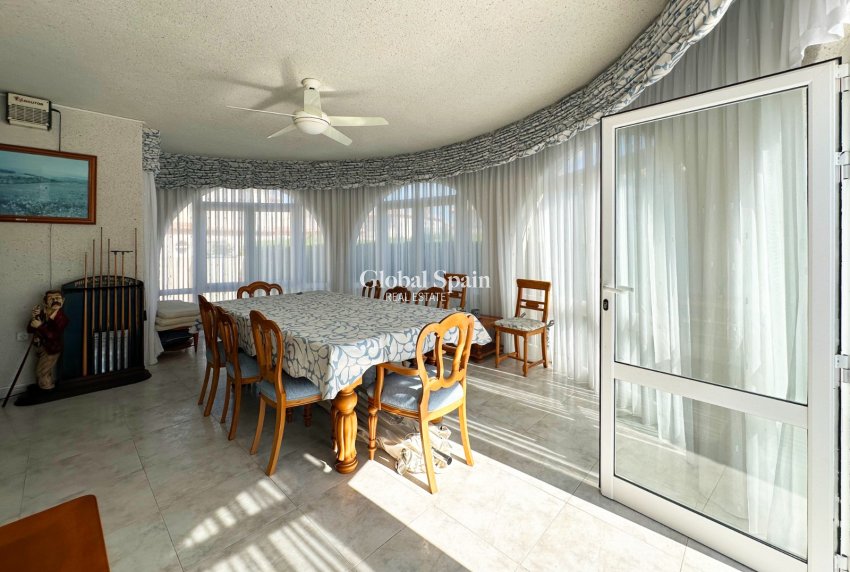 Wederverkoop - VILLA -
ORIHUELA COSTA - Costa Blanca