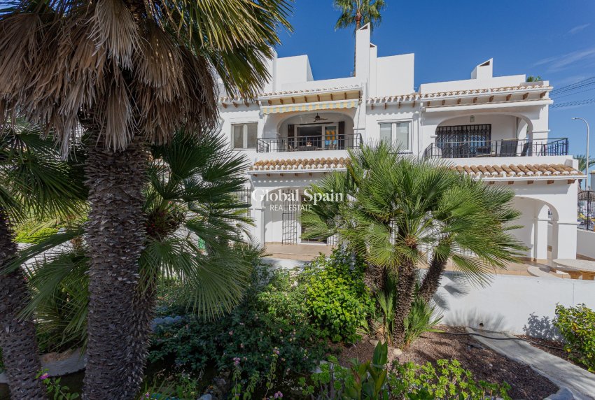 Wederverkoop - VILLA -
ORIHUELA COSTA - Costa Blanca
