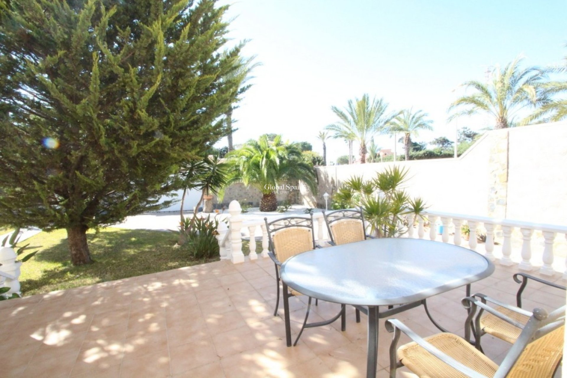 Wederverkoop - VILLA -
ORIHUELA COSTA - Costa Blanca