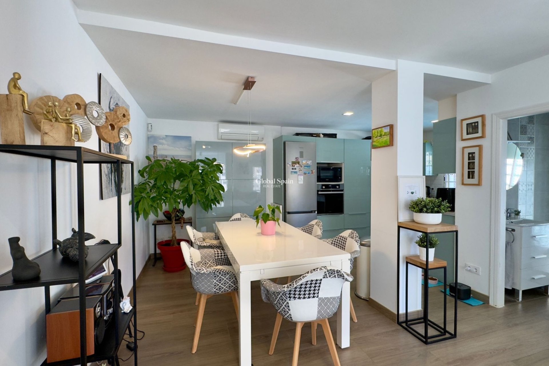 Wederverkoop - VILLA -
ORIHUELA COSTA - Costa Blanca