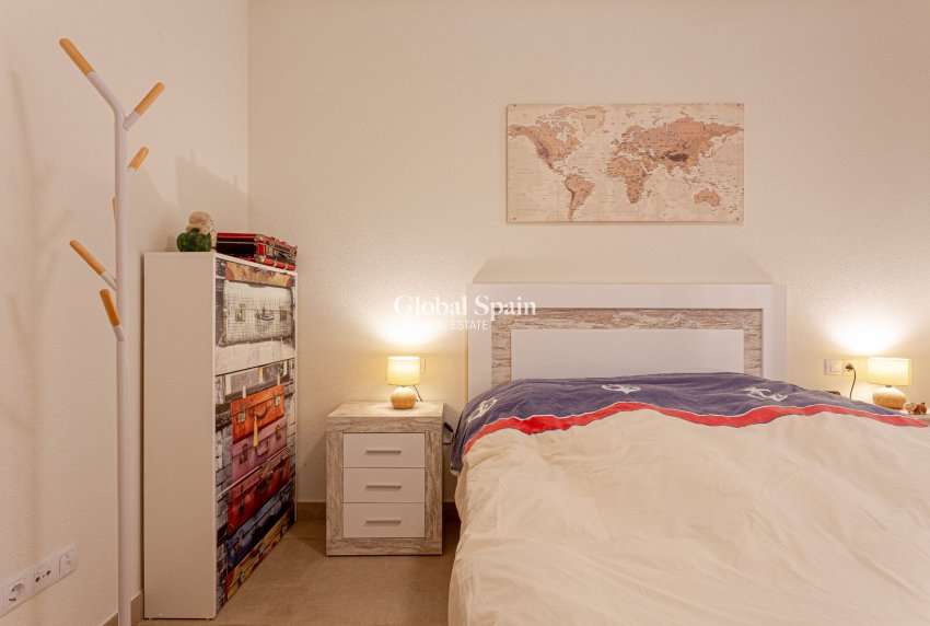 Wederverkoop - VILLA -
ORIHUELA COSTA - Costa Blanca