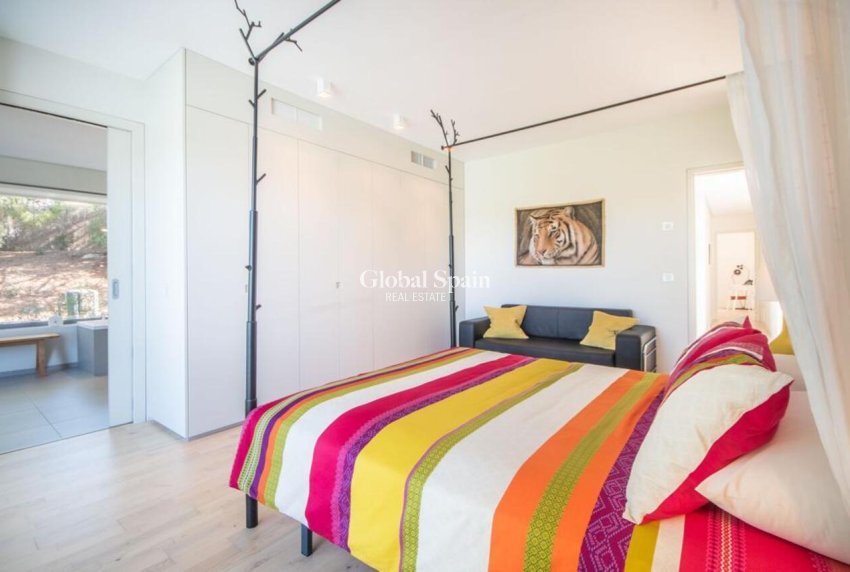 Wederverkoop - VILLA -
ORIHUELA COSTA - Costa Blanca