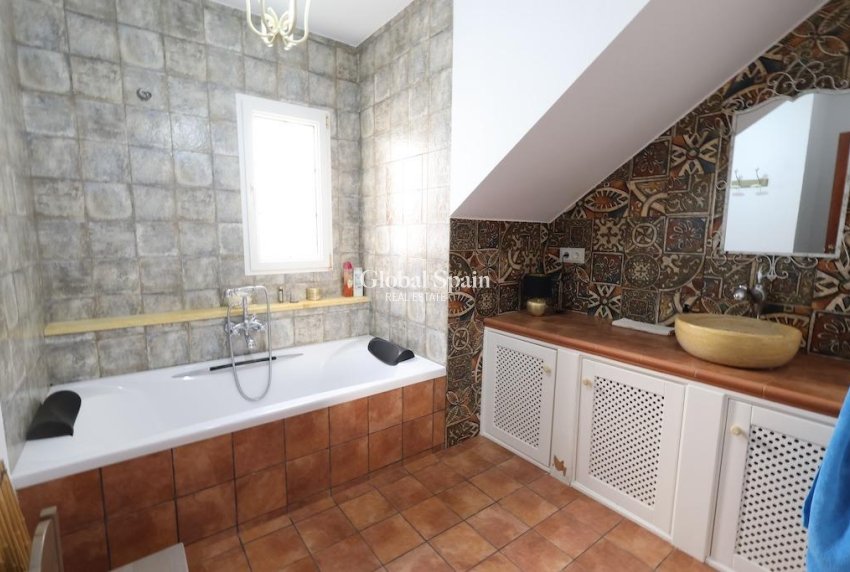 Wederverkoop - VILLA -
ORIHUELA COSTA - Costa Blanca