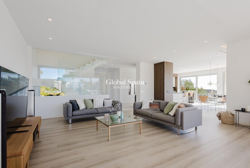 Wederverkoop - VILLA -
ORIHUELA COSTA - Costa Blanca