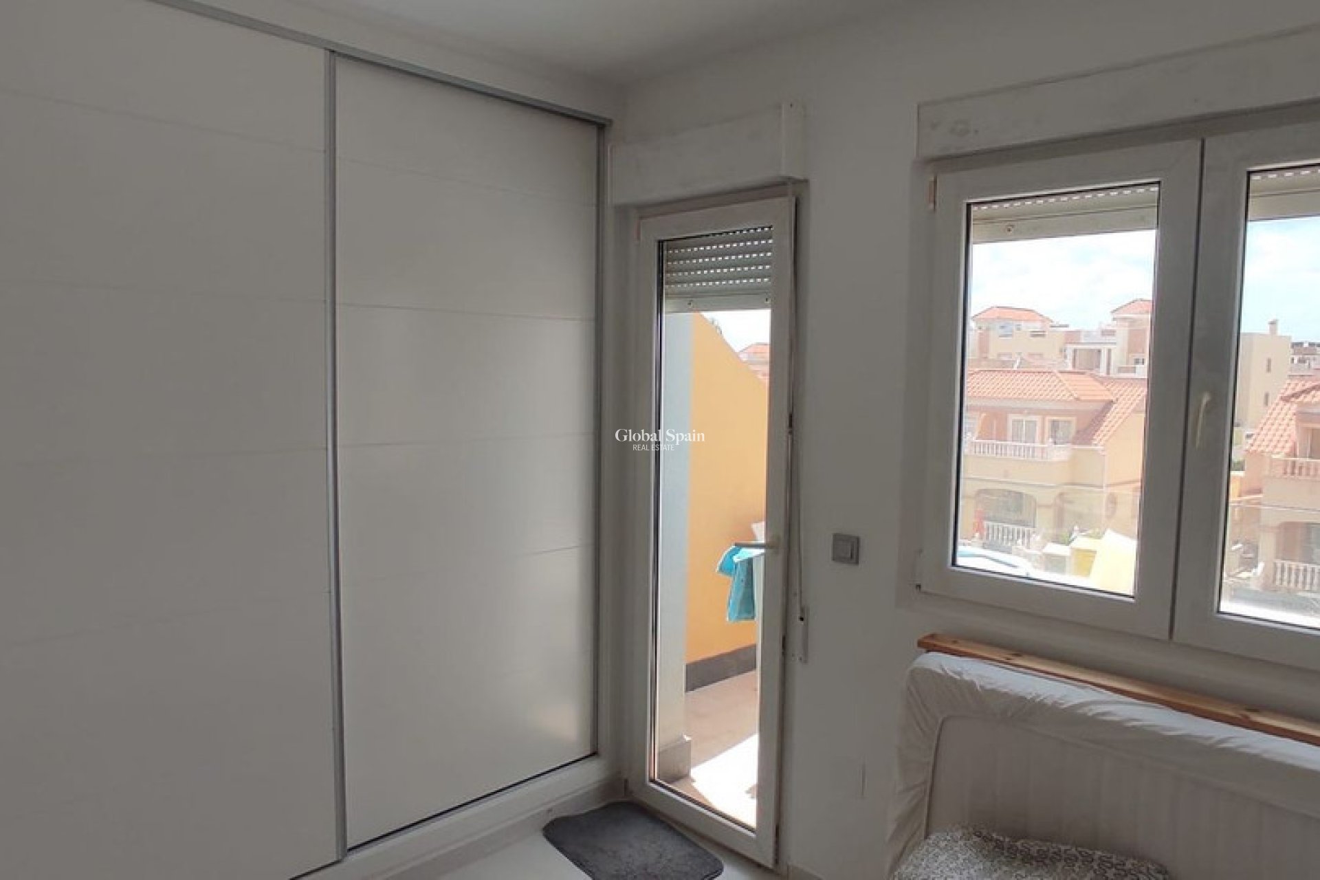 Wederverkoop - VILLA -
ORIHUELA COSTA - Costa Blanca