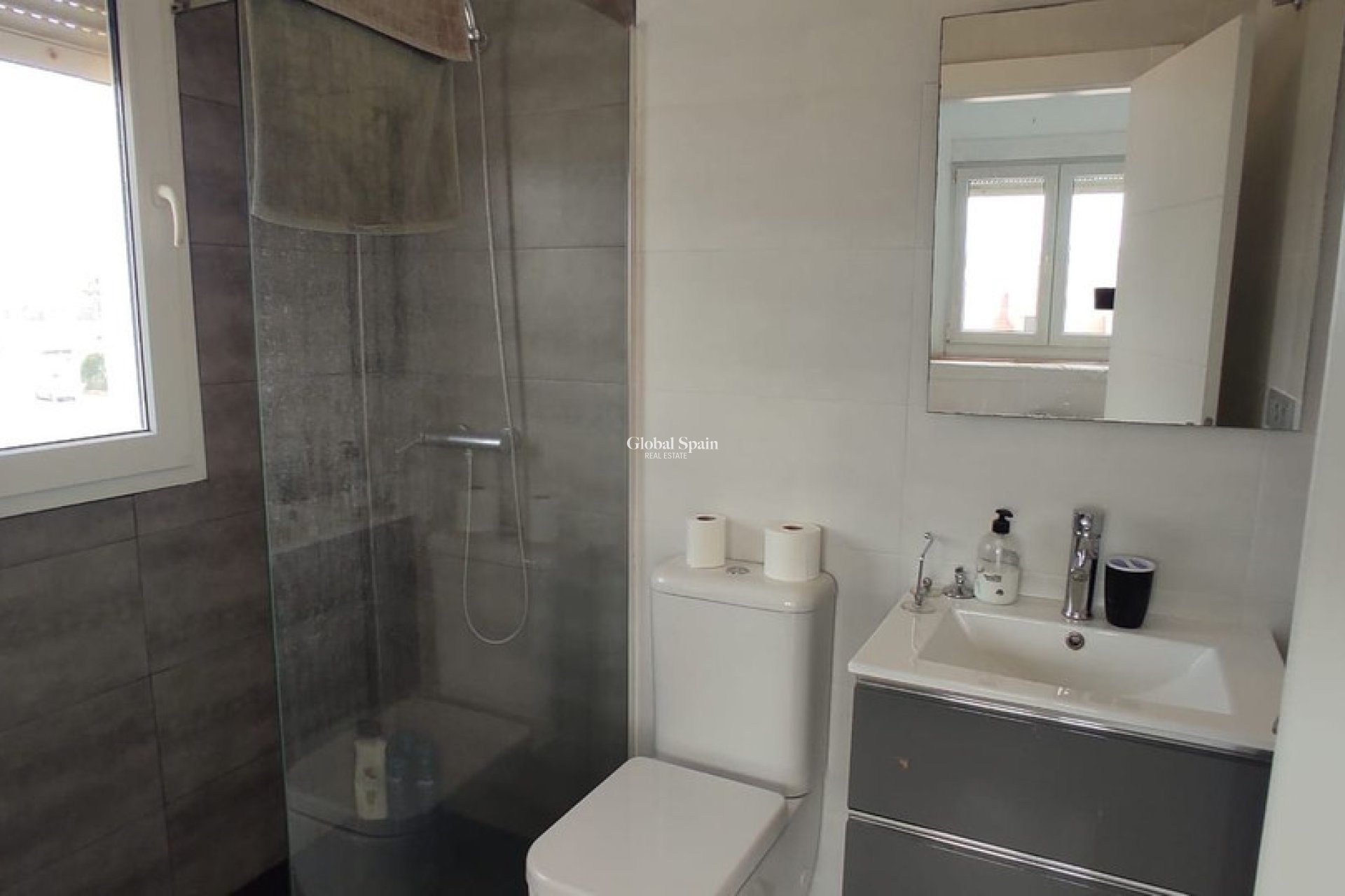 Wederverkoop - VILLA -
ORIHUELA COSTA - Costa Blanca