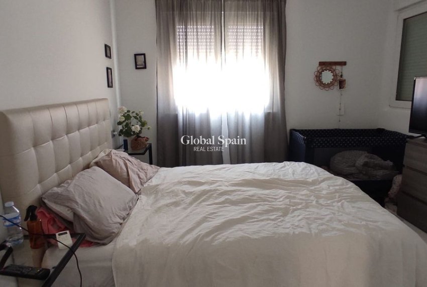 Wederverkoop - VILLA -
ORIHUELA COSTA - Costa Blanca