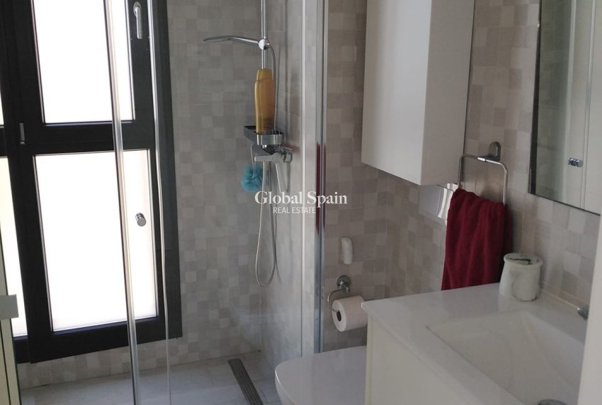 Wederverkoop - VILLA -
ORIHUELA COSTA - Costa Blanca