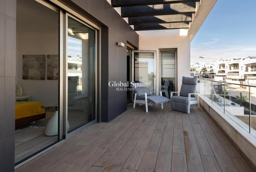 Wederverkoop - VILLA -
ORIHUELA COSTA - Costa Blanca