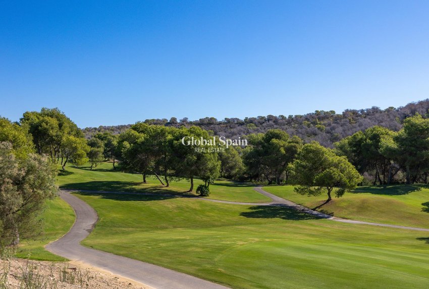 Wederverkoop - VILLA -
ORIHUELA COSTA - Costa Blanca