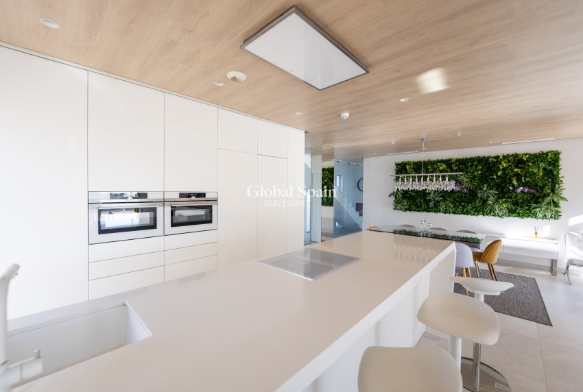 Wederverkoop - VILLA -
ORIHUELA COSTA - Costa Blanca