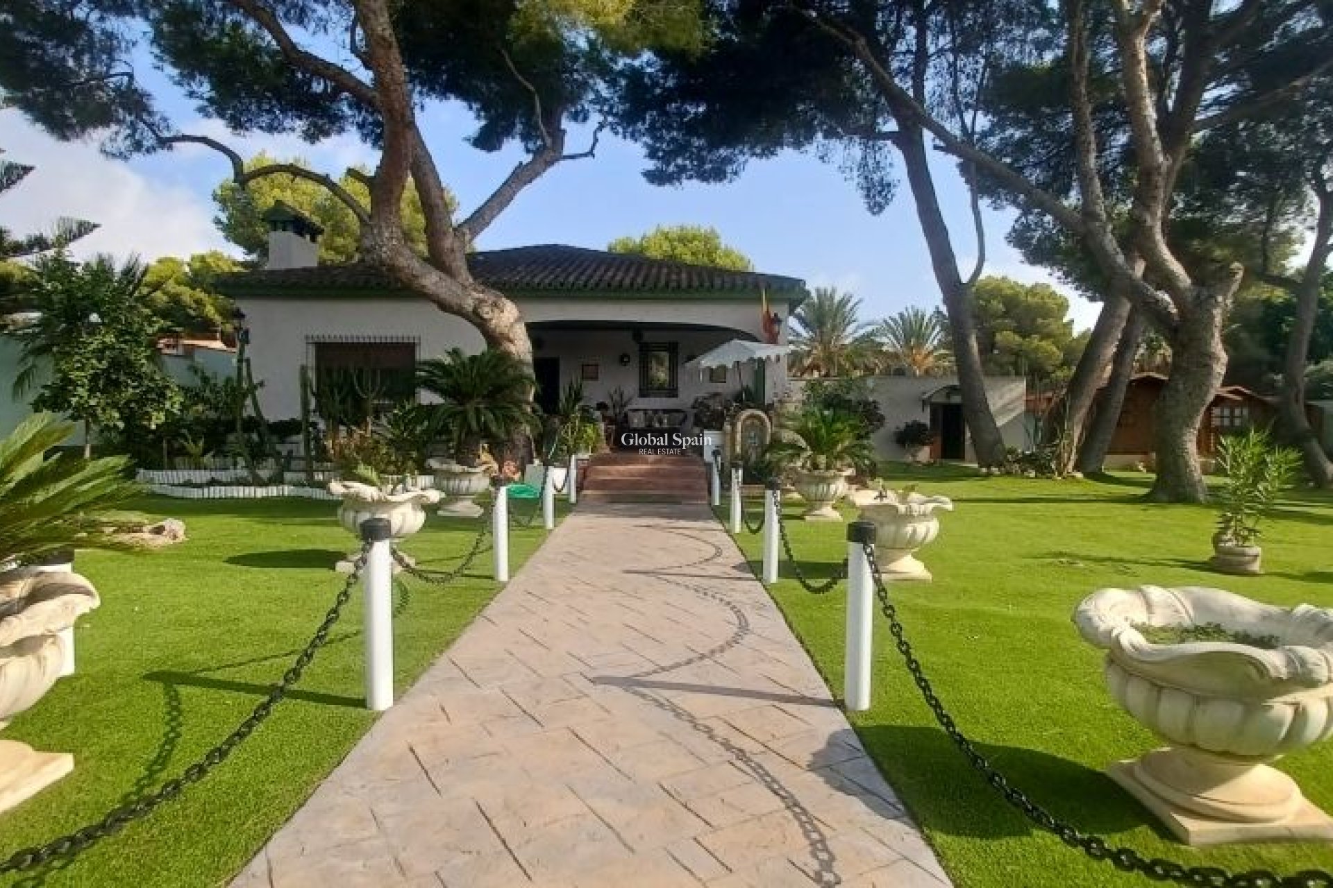 Wederverkoop - VILLA -
ORIHUELA COSTA - Costa Blanca