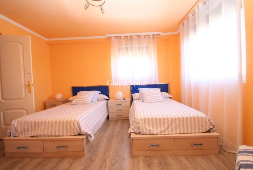 Wederverkoop - VILLA -
ORIHUELA COSTA - Costa Blanca