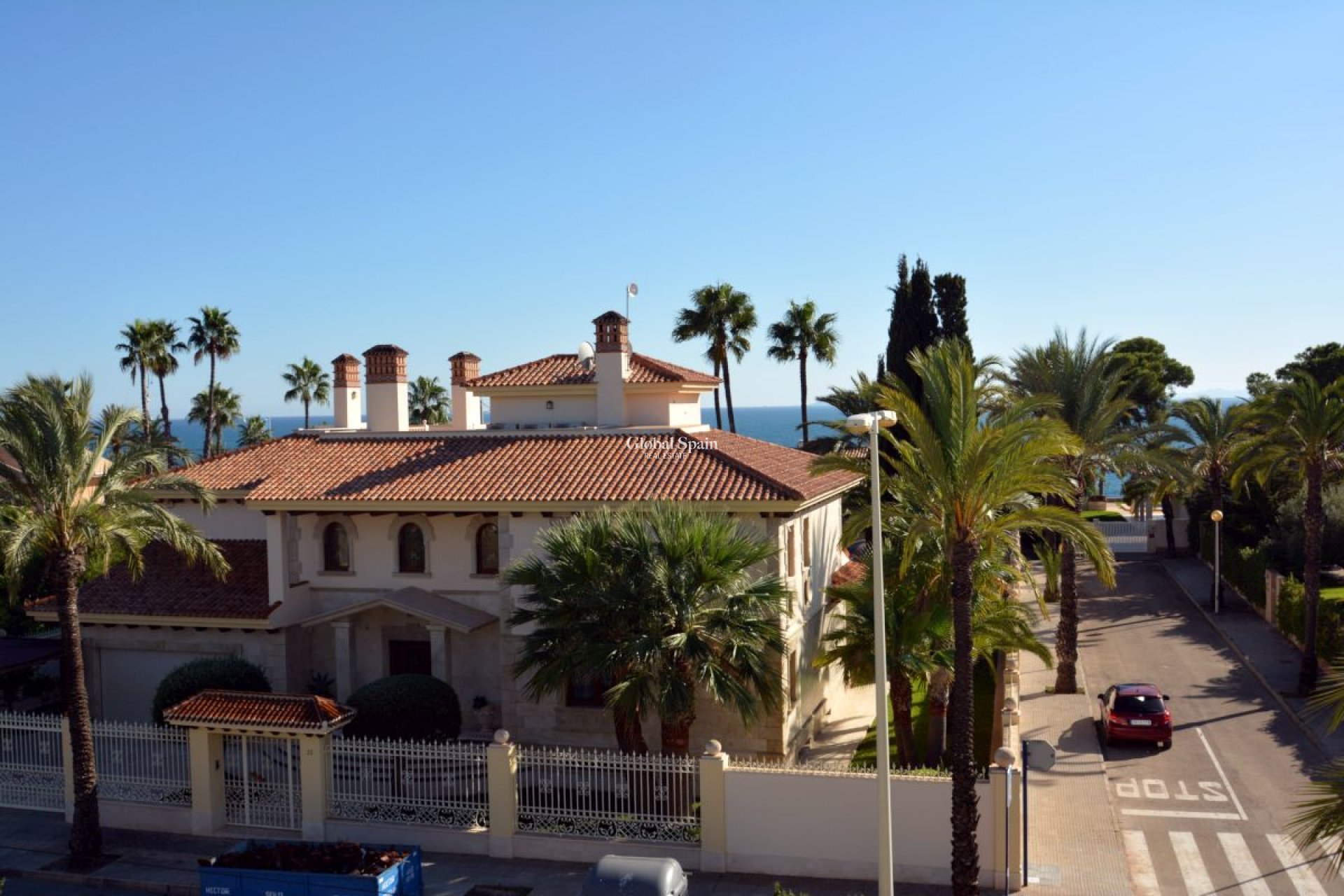 Wederverkoop - VILLA -
ORIHUELA COSTA - Costa Blanca