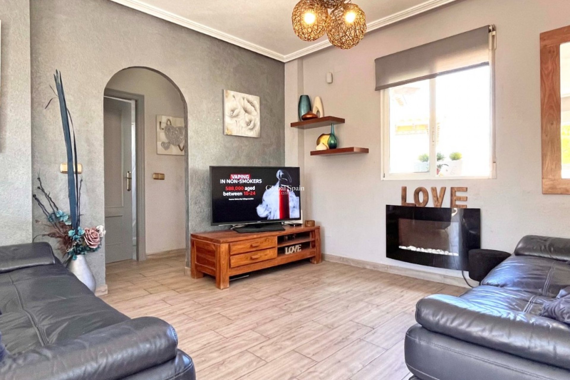 Wederverkoop - VILLA -
ORIHUELA COSTA - Costa Blanca