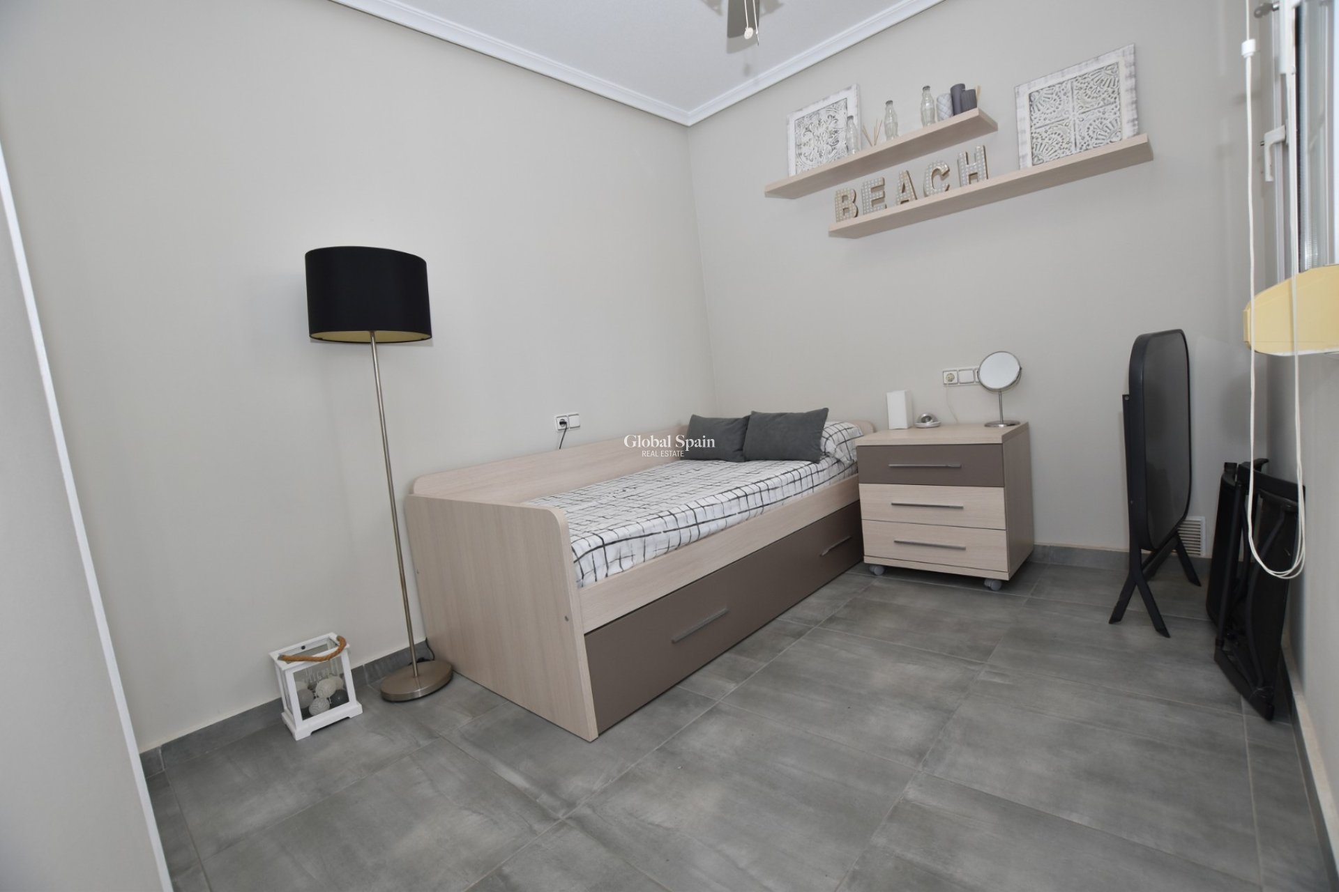 Wederverkoop - VILLA -
ORIHUELA COSTA - Costa Blanca