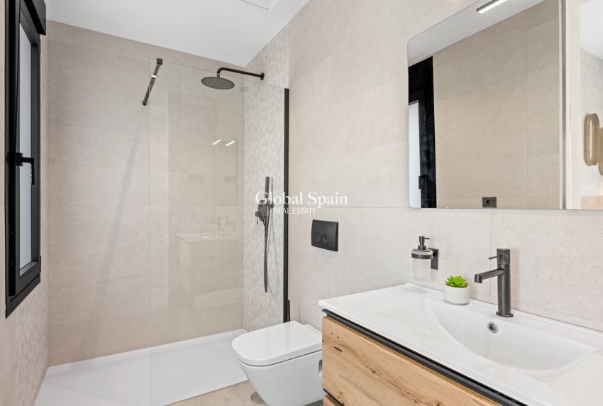 Wederverkoop - VILLA -
ORIHUELA COSTA - Costa Blanca