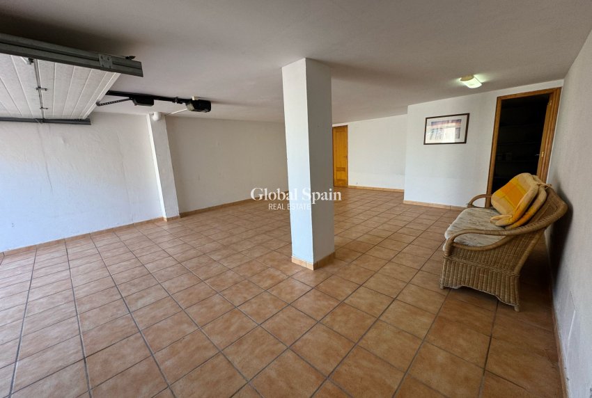 Wederverkoop - VILLA -
ORIHUELA COSTA - Costa Blanca