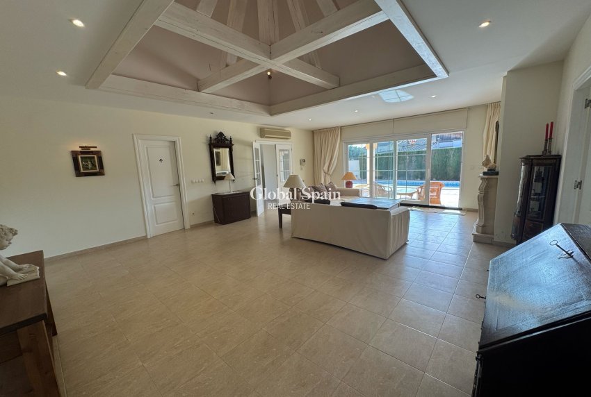 Wederverkoop - VILLA -
ORIHUELA COSTA - Costa Blanca