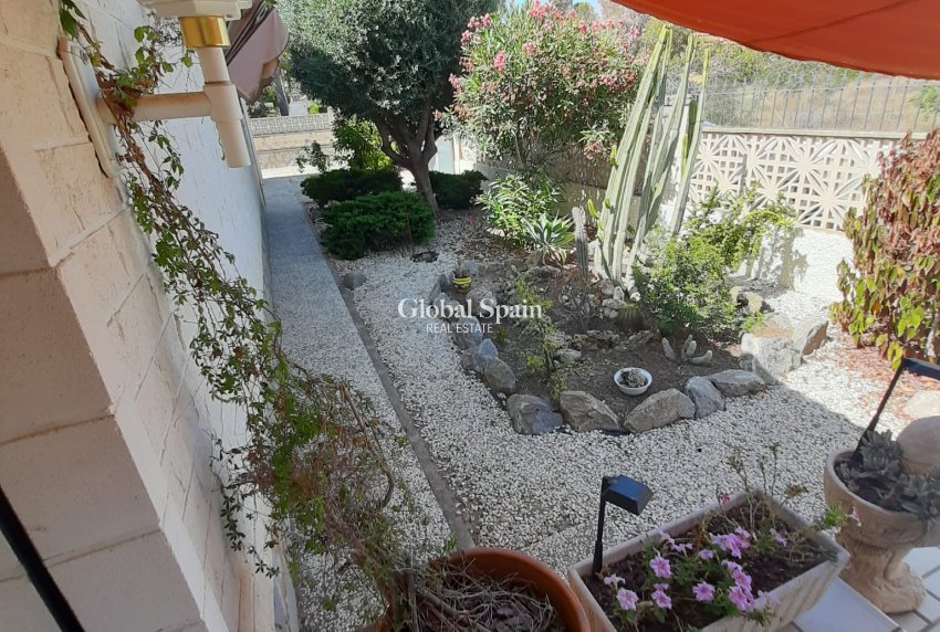 Wederverkoop - VILLA -
ORIHUELA COSTA - Costa Blanca