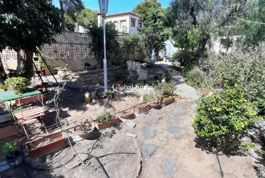 Wederverkoop - VILLA -
ORIHUELA COSTA - Costa Blanca