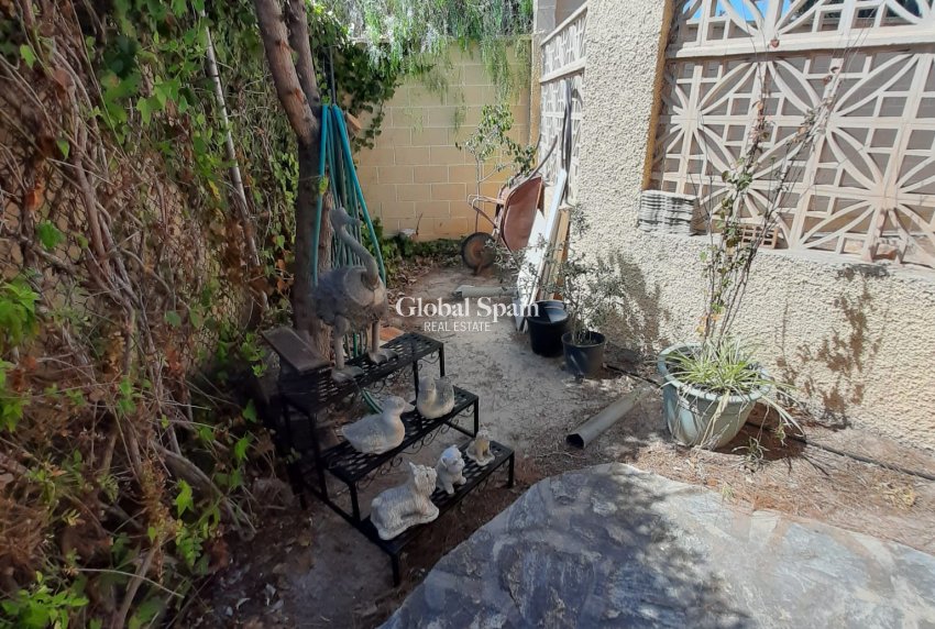 Wederverkoop - VILLA -
ORIHUELA COSTA - Costa Blanca