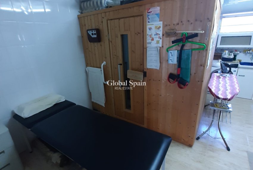 Wederverkoop - VILLA -
ORIHUELA COSTA - Costa Blanca