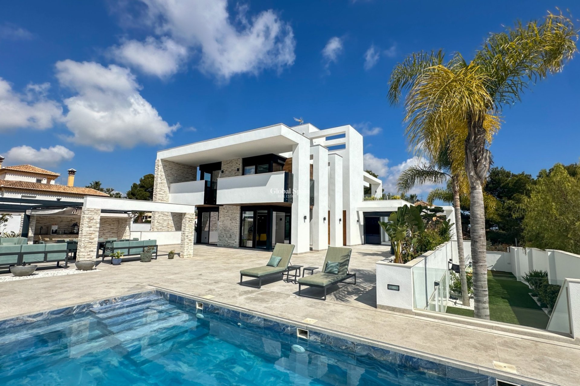 Wederverkoop - VILLA -
ORIHUELA COSTA - Costa Blanca