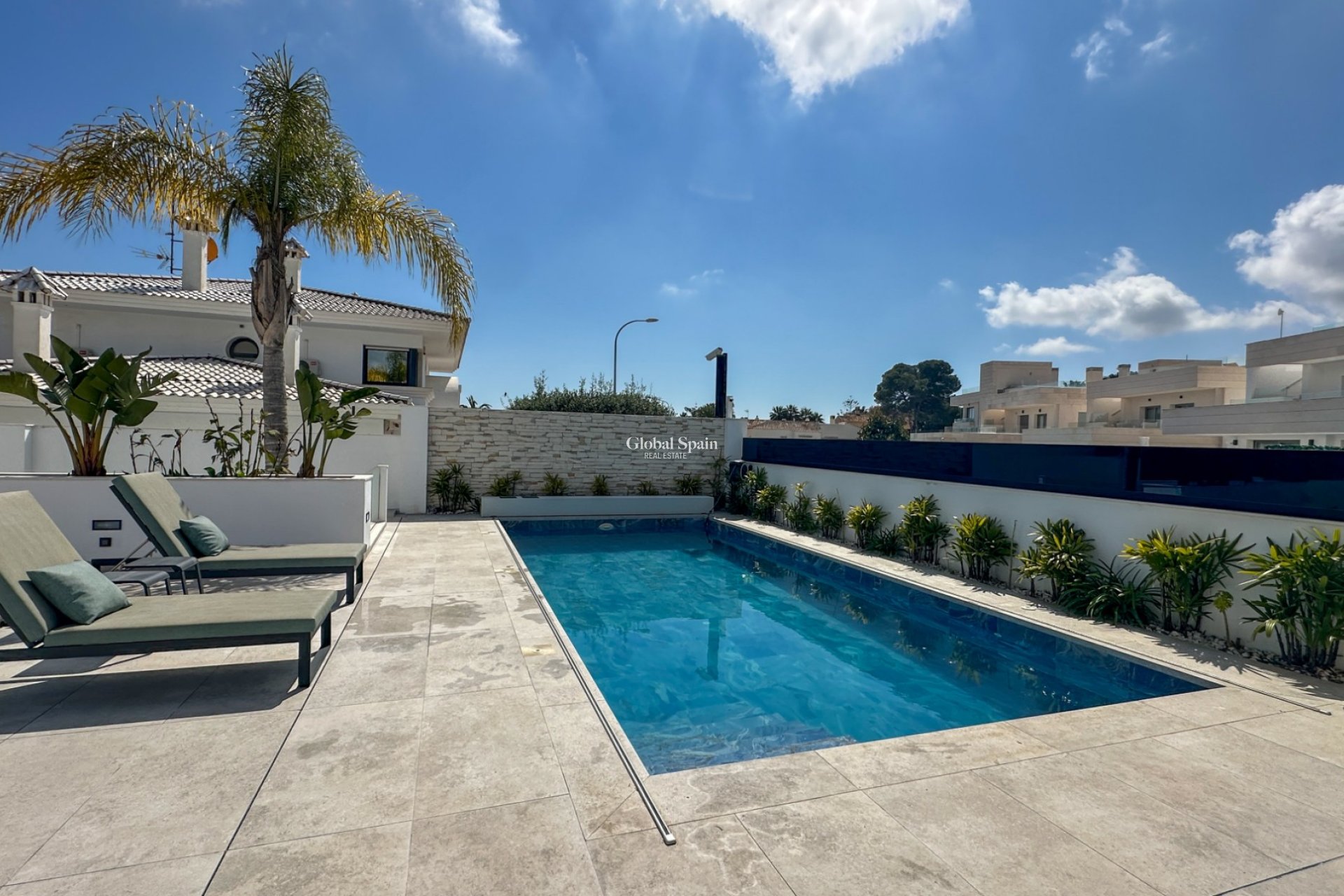 Wederverkoop - VILLA -
ORIHUELA COSTA - Costa Blanca