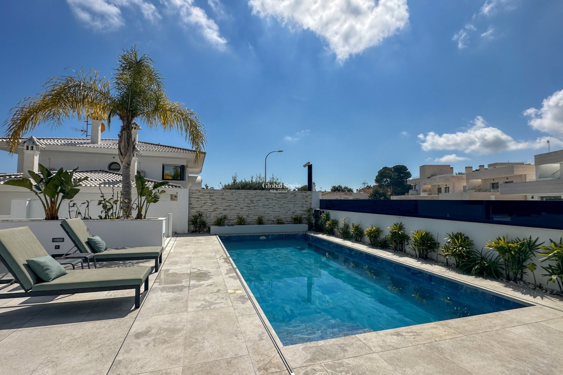 Wederverkoop - VILLA -
ORIHUELA COSTA - Costa Blanca