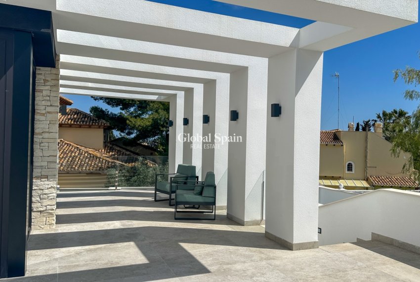 Wederverkoop - VILLA -
ORIHUELA COSTA - Costa Blanca