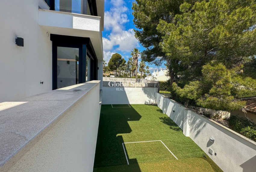 Wederverkoop - VILLA -
ORIHUELA COSTA - Costa Blanca