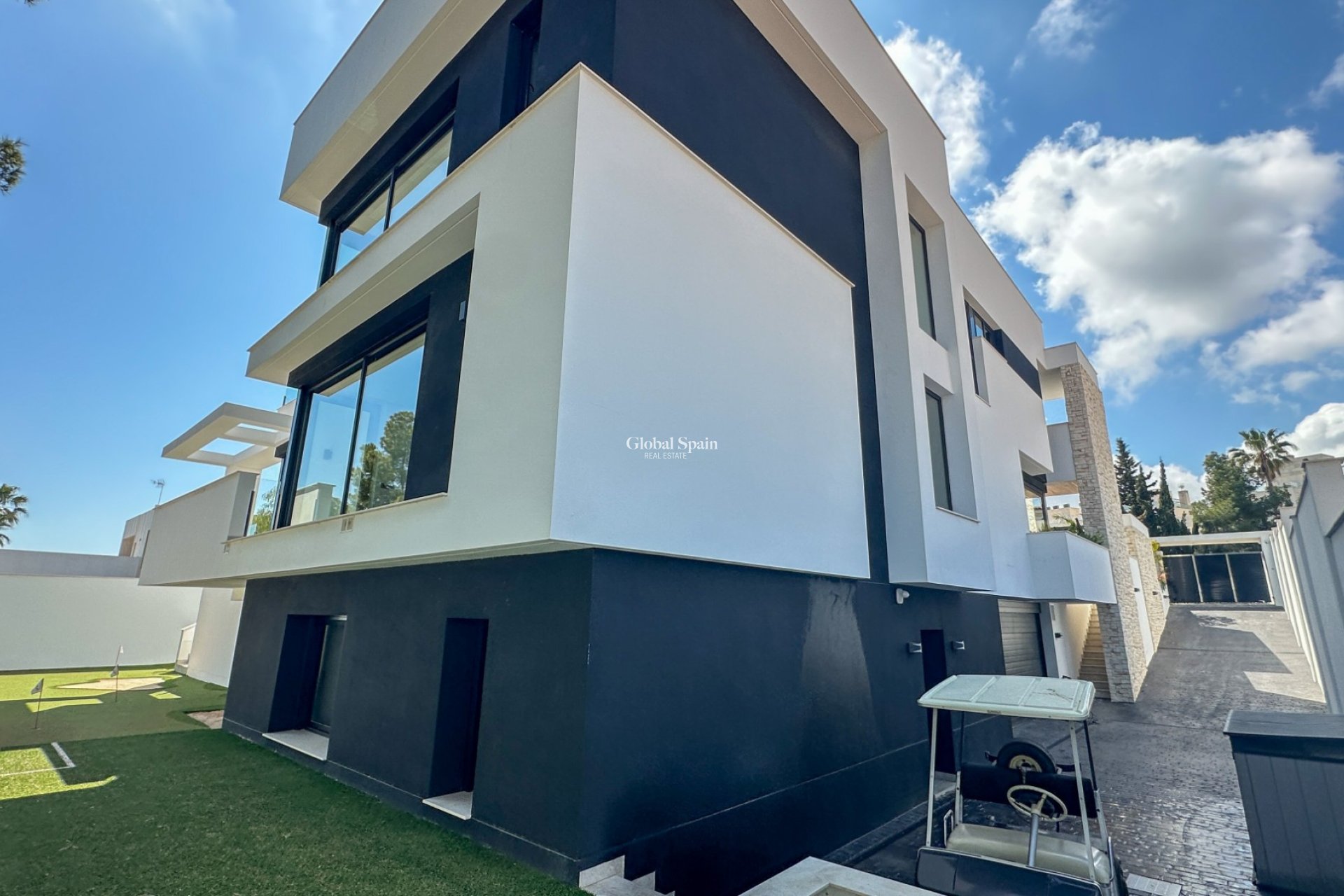 Wederverkoop - VILLA -
ORIHUELA COSTA - Costa Blanca